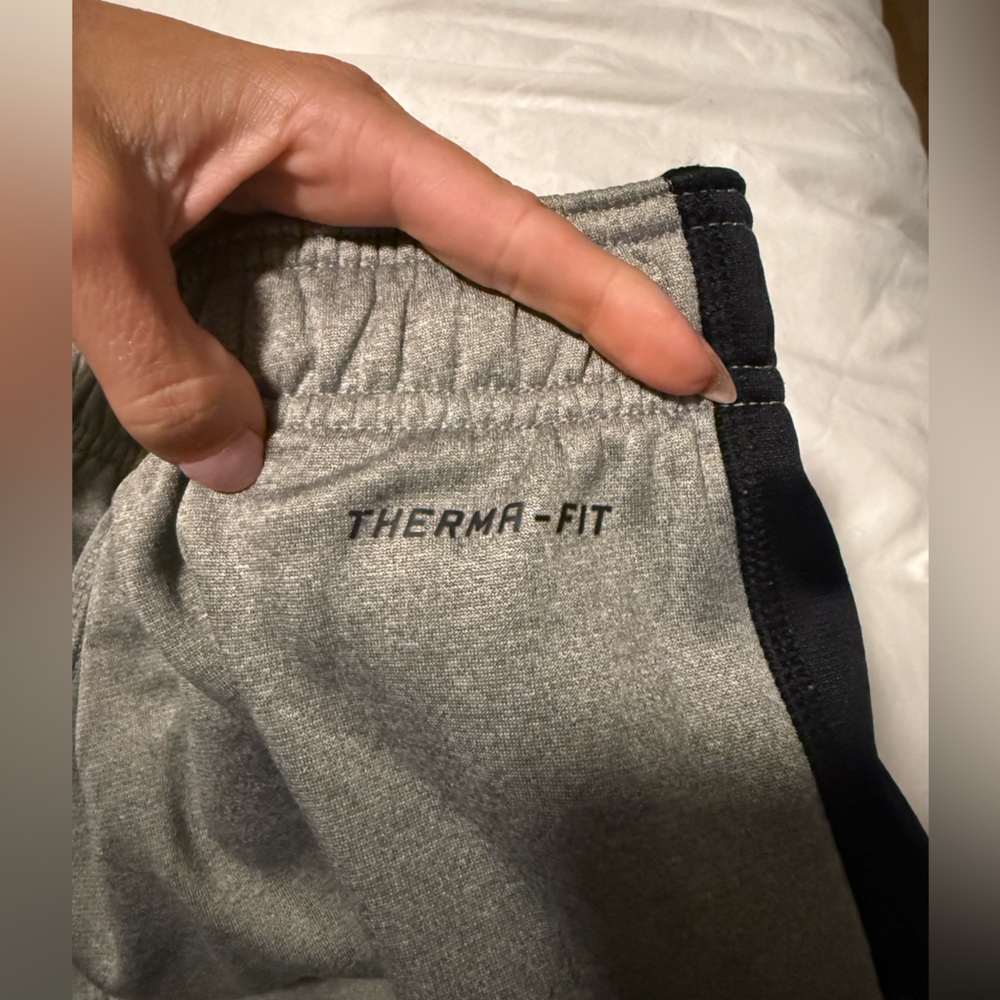 Men's nike therma-fit sweatpants - Picture 6 of 7